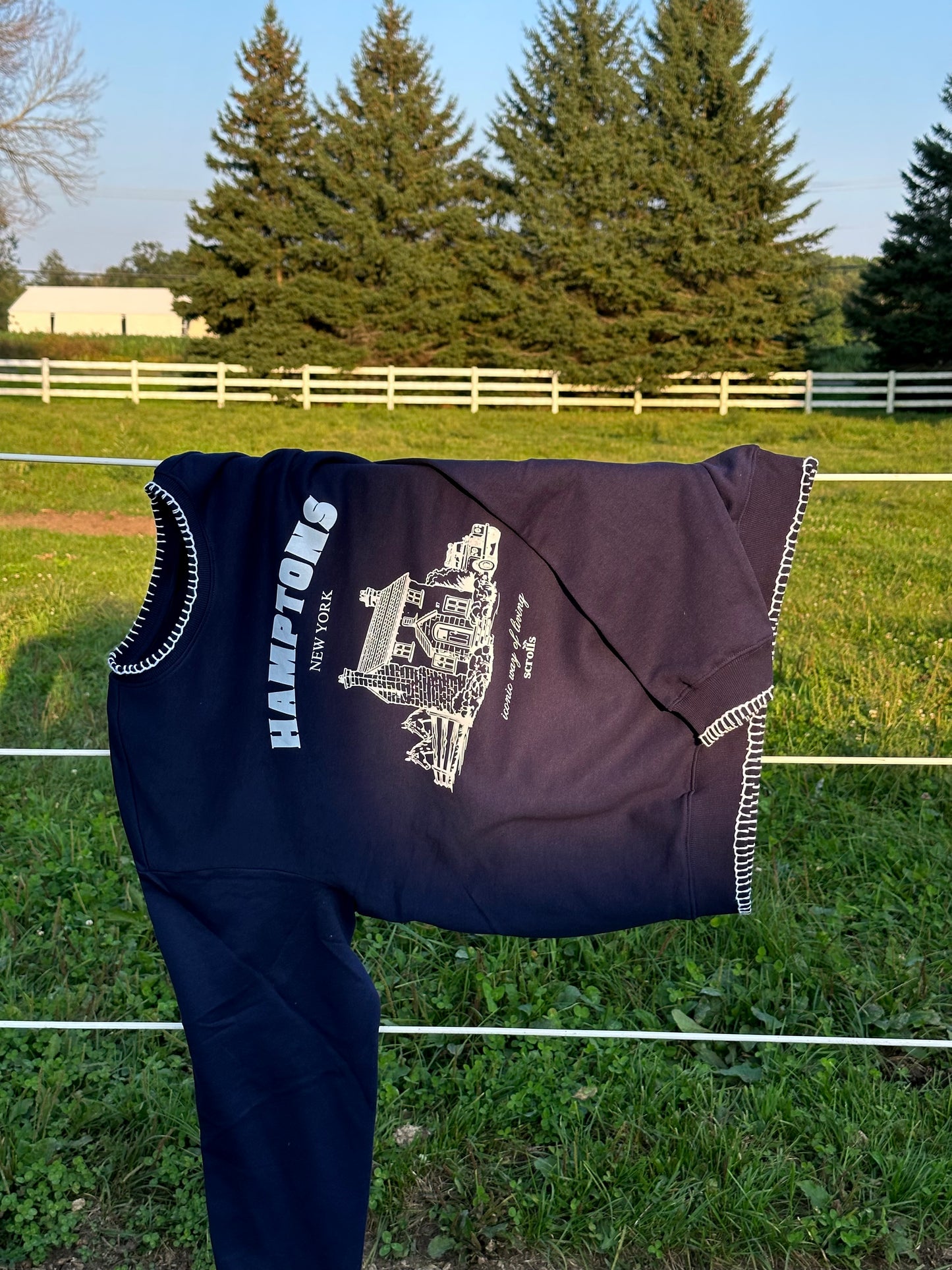Hamptons Crewneck