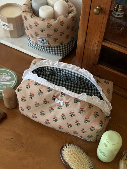 Vintage Cottage