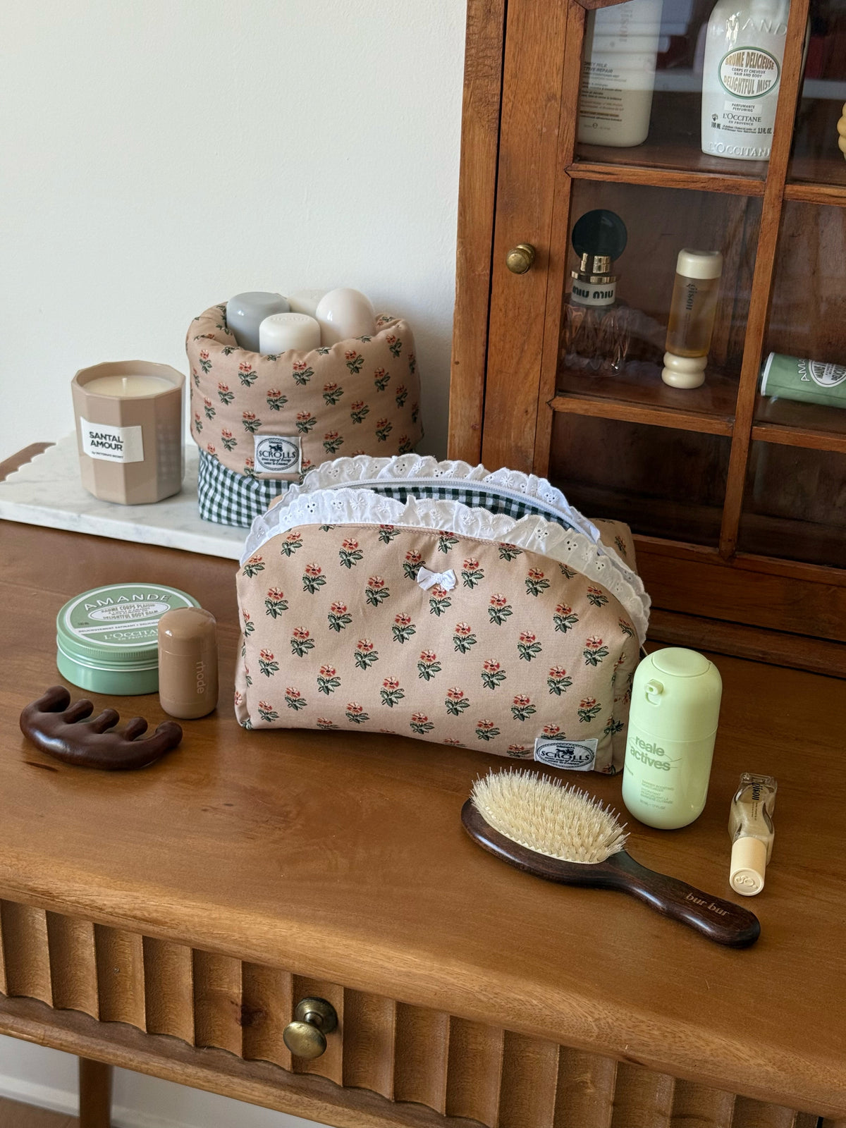 Vintage Cottage