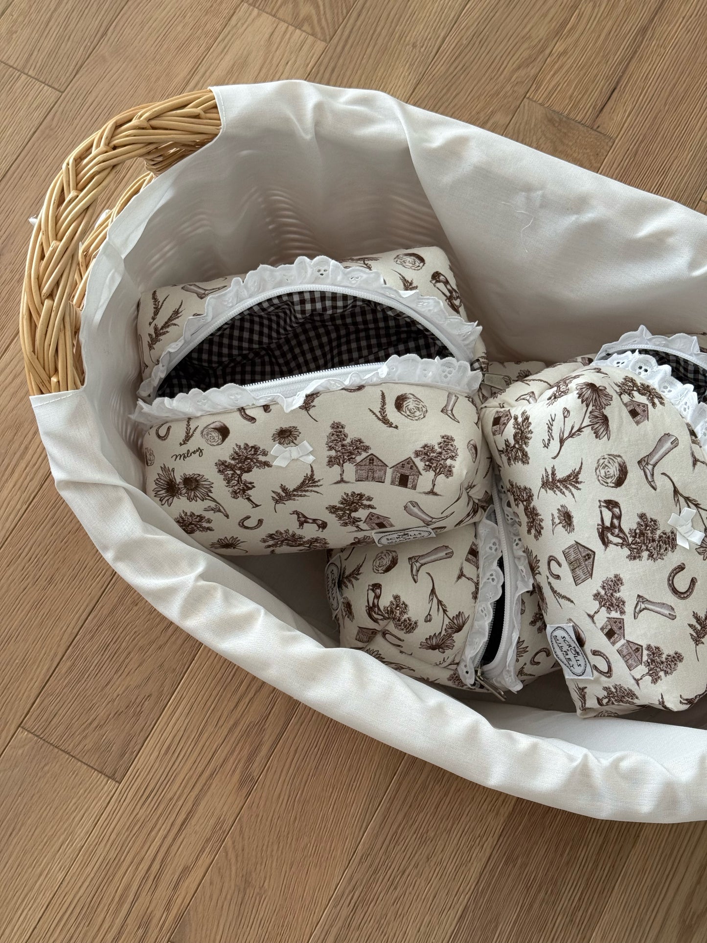 Milrey x Scrolls Countryside Toile