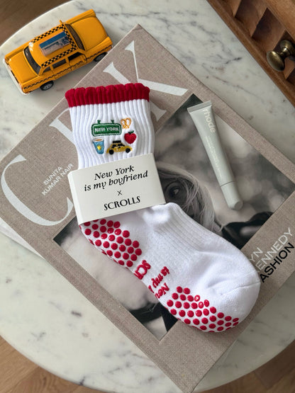 New York is my Boyfriend x Scrolls